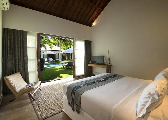 Tiga Puluh Seminyak (Bali)