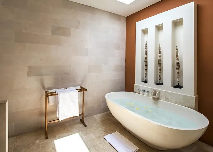 Villa Tiga Puluh Seminyak (Bali)