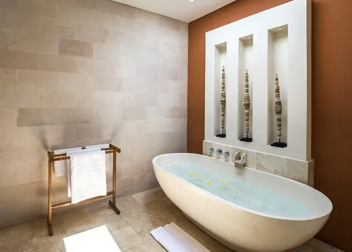 Tiga Puluh Villa Seminyak (Bali)