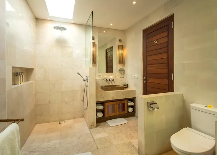 Tiga Puluh Seminyak (Bali)
